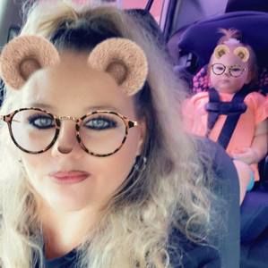 Meet your Posher, Carrie